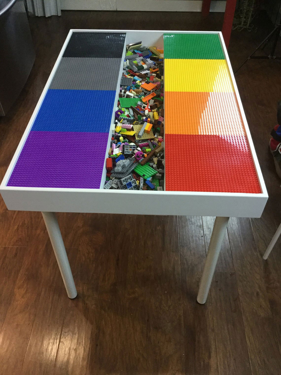 Lego Table – center storage pocket – The Queen of Games
